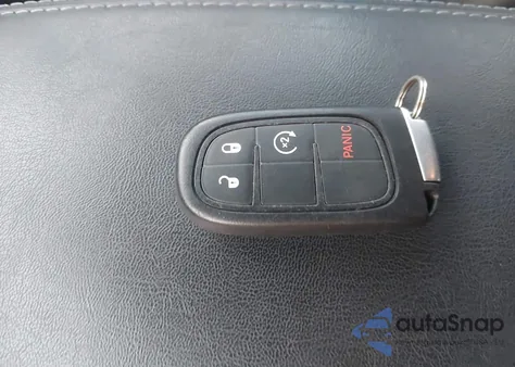 2019 Jeep Cherokee Latitude Plus 4X4 from USA, damaged, VIN 1C4PJMLB7KD414839